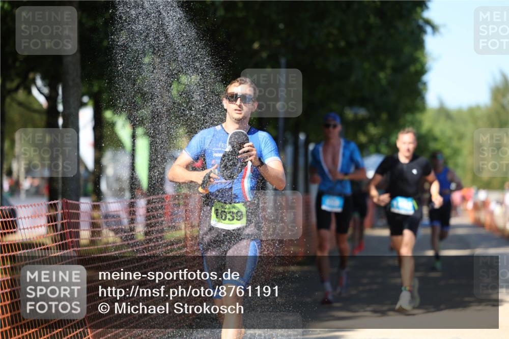 07.09.2025 - 19. Norderstedt Triathlon Michael Strokosch http://msf.ph/oto/8761191 07.09.2025 14:59:02 Laufen 880, 997, 1000, 1010, 1011, 1018, 1039, 1416, 1462 meine-sportfotos.de