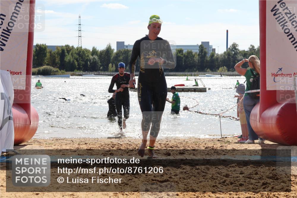 07.09.2025 - 19. Norderstedt Triathlon Luisa Fischer http://msf.ph/oto/8761206 07.09.2025 14:19:20 Schwimmen 377, 1511 meine-sportfotos.de