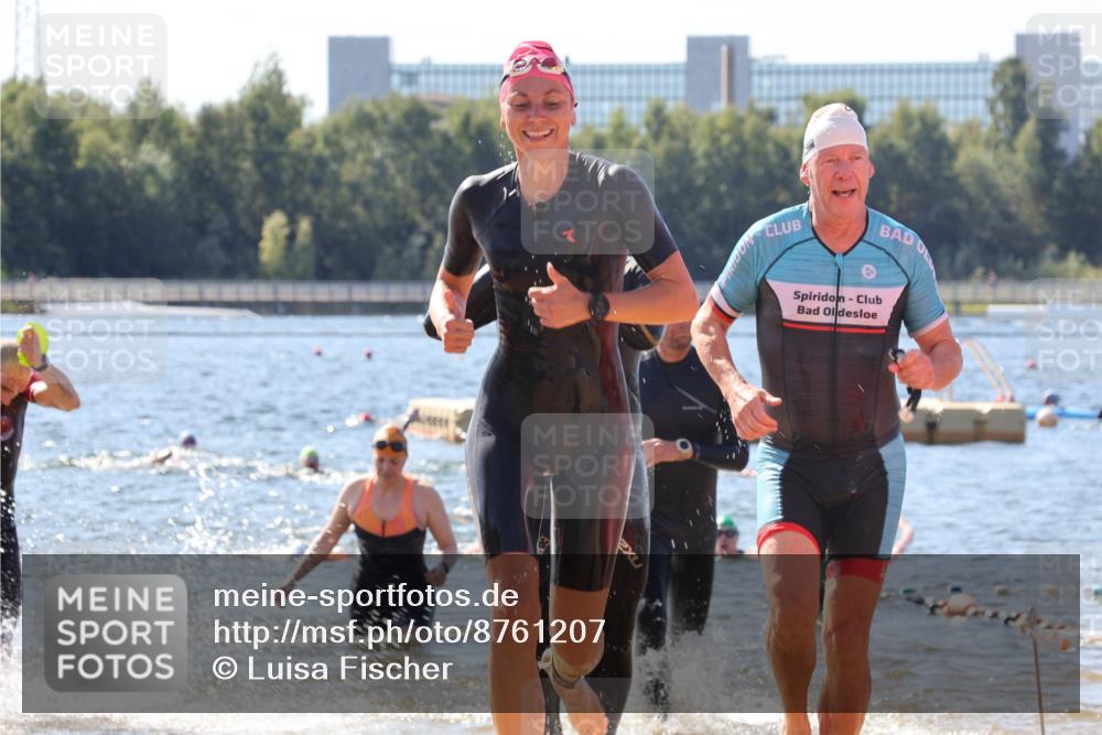 07.09.2025 - 19. Norderstedt Triathlon Luisa Fischer http://msf.ph/oto/8761207 07.09.2025 12:08:41 Schwimmen 141, 220, 249, 301, 825, 1293, 1297 meine-sportfotos.de