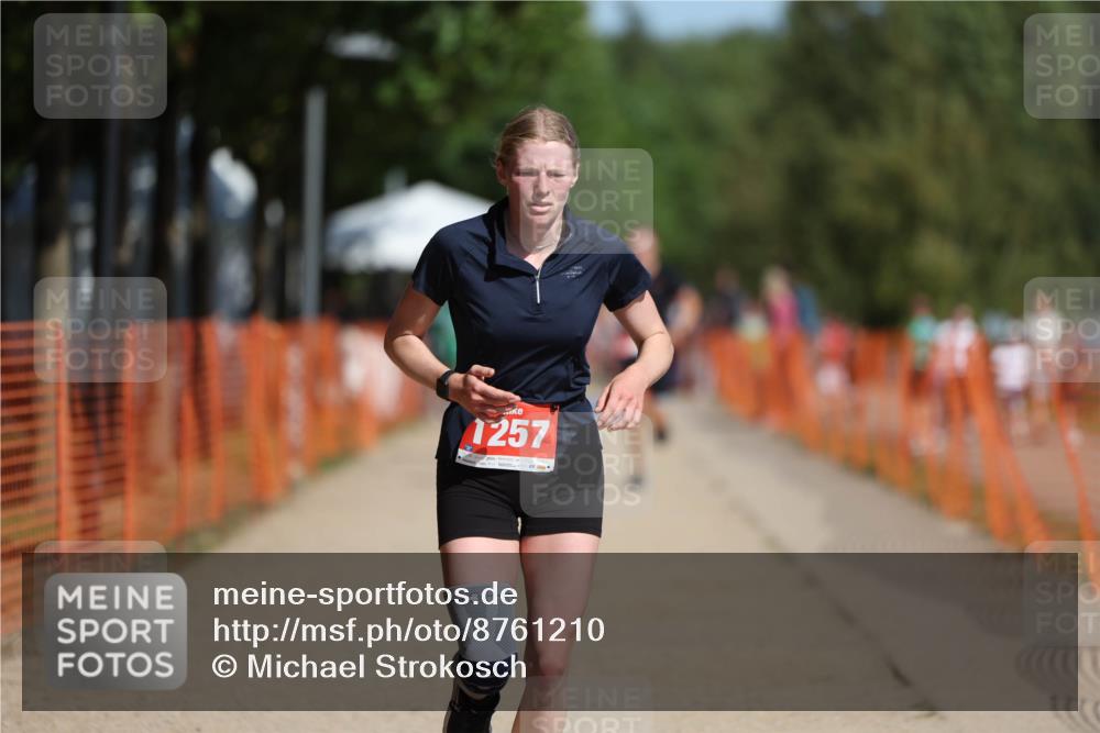 07.09.2025 - 19. Norderstedt Triathlon Michael Strokosch http://msf.ph/oto/8761210 07.09.2025 12:07:54 Laufen 1223, 1257 meine-sportfotos.de