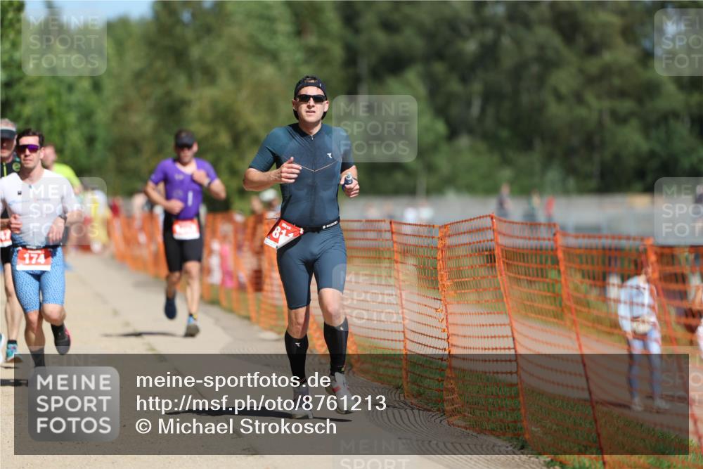 07.09.2025 - 19. Norderstedt Triathlon Michael Strokosch http://msf.ph/oto/8761213 07.09.2025 12:55:39 Laufen 174, 247, 811, 1283 meine-sportfotos.de