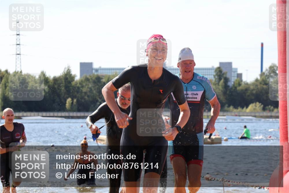 07.09.2025 - 19. Norderstedt Triathlon Luisa Fischer http://msf.ph/oto/8761214 07.09.2025 12:08:42 Schwimmen 141, 220, 249, 301, 825, 1293, 1297 meine-sportfotos.de