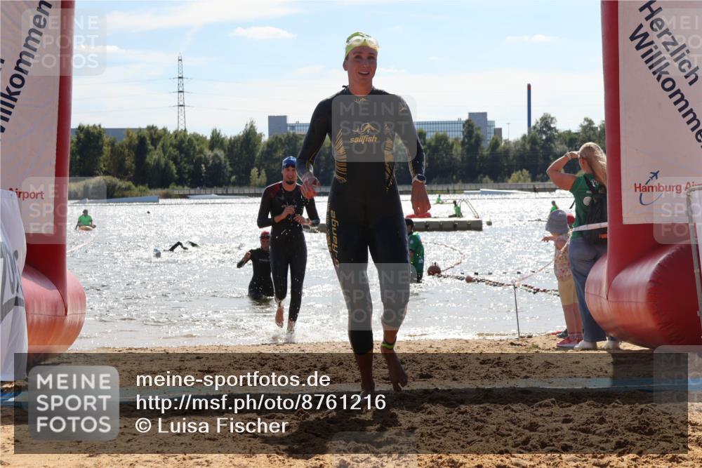 07.09.2025 - 19. Norderstedt Triathlon Luisa Fischer http://msf.ph/oto/8761216 07.09.2025 14:19:21 Schwimmen 377, 1511 meine-sportfotos.de