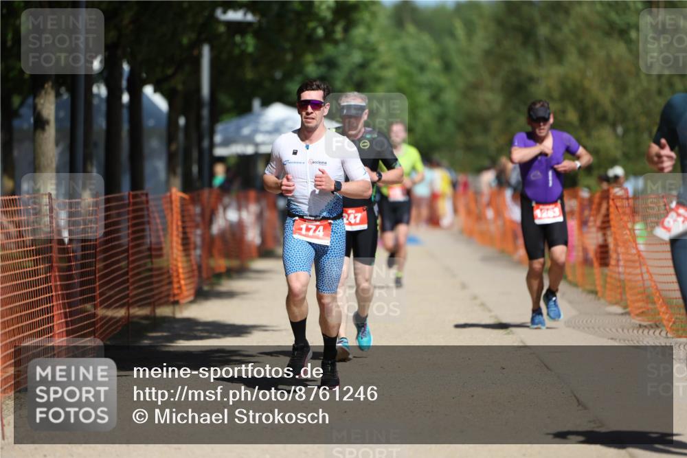 07.09.2025 - 19. Norderstedt Triathlon Michael Strokosch http://msf.ph/oto/8761246 07.09.2025 12:55:40 Laufen 174, 247, 811, 1283 meine-sportfotos.de