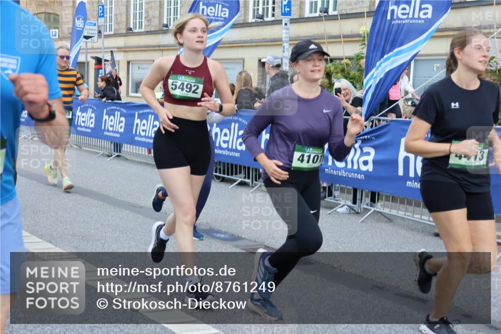 07.09.2025 - BARMER Alsterlauf Strokosch-Dieckow http://msf.ph/oto/8761249 07.09.2025 10:12:41 Ziel 2007, 2049, 2077, 2289, 2560, 2659, 2660, 2707, 3012, 3013, 3125, 3182, 3353, 3580, 3640, 4397, 4462, 4571, 4572, 4577, 4686, 4789, 4950, 5386, 5974, 5975, 6050, 8058, 8060 meine-sportfotos.de