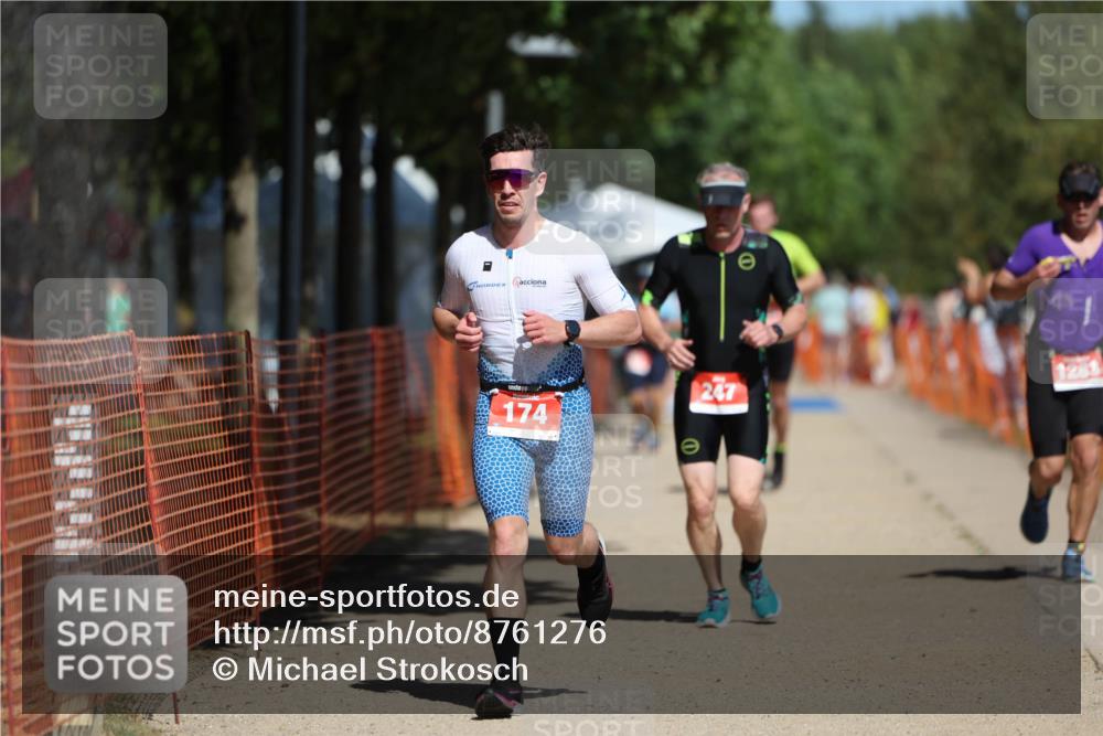 07.09.2025 - 19. Norderstedt Triathlon Michael Strokosch http://msf.ph/oto/8761276 07.09.2025 12:55:41 Laufen 174, 247, 811, 1283, 1384 meine-sportfotos.de