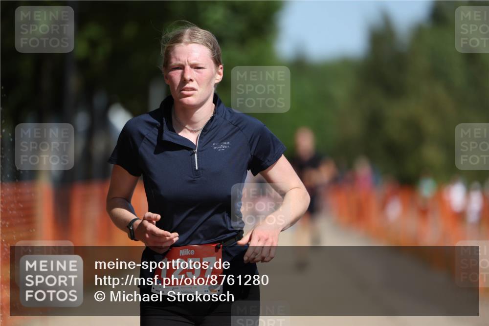 07.09.2025 - 19. Norderstedt Triathlon Michael Strokosch http://msf.ph/oto/8761280 07.09.2025 12:07:55 Laufen 1223, 1257 meine-sportfotos.de