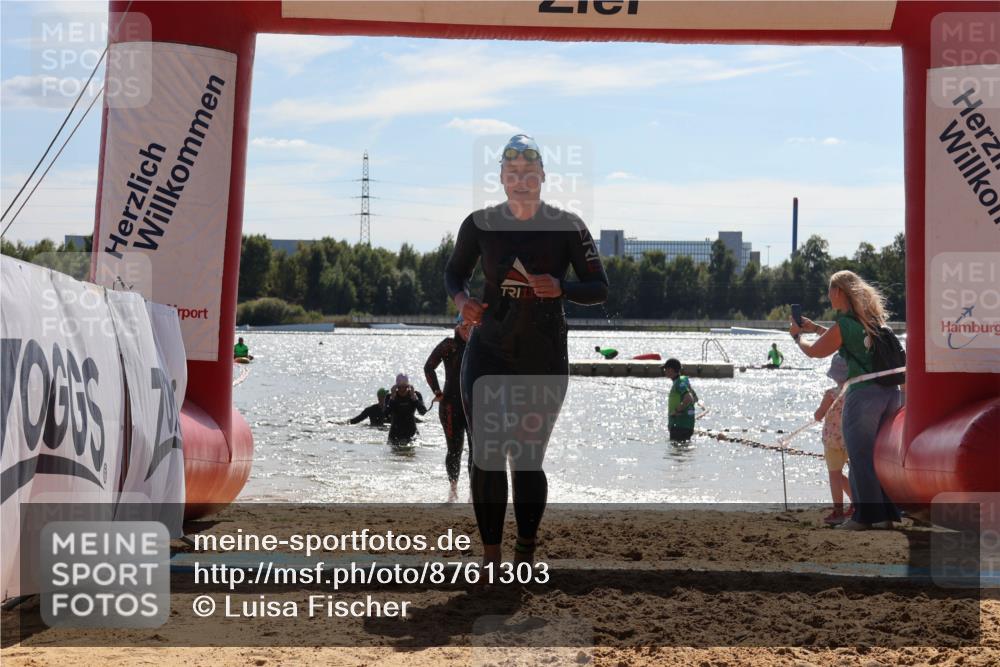 07.09.2025 - 19. Norderstedt Triathlon Luisa Fischer http://msf.ph/oto/8761303 07.09.2025 14:19:42 Schwimmen 445, 1504 meine-sportfotos.de