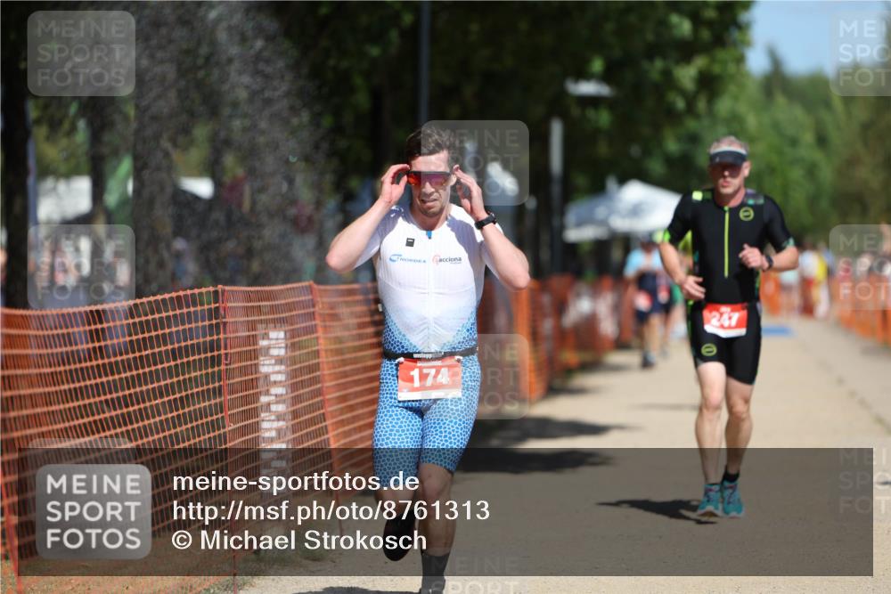 07.09.2025 - 19. Norderstedt Triathlon Michael Strokosch http://msf.ph/oto/8761313 07.09.2025 12:55:42 Laufen 174, 247, 811, 1283, 1384 meine-sportfotos.de