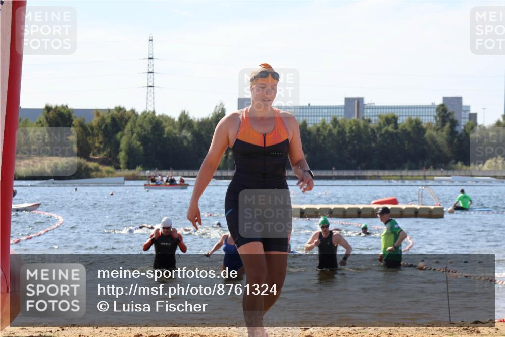 07.09.2025 - 19. Norderstedt Triathlon Luisa Fischer http://msf.ph/oto/8761324 07.09.2025 12:08:49 Schwimmen 220, 249, 301, 755, 825, 1293, 1297 meine-sportfotos.de