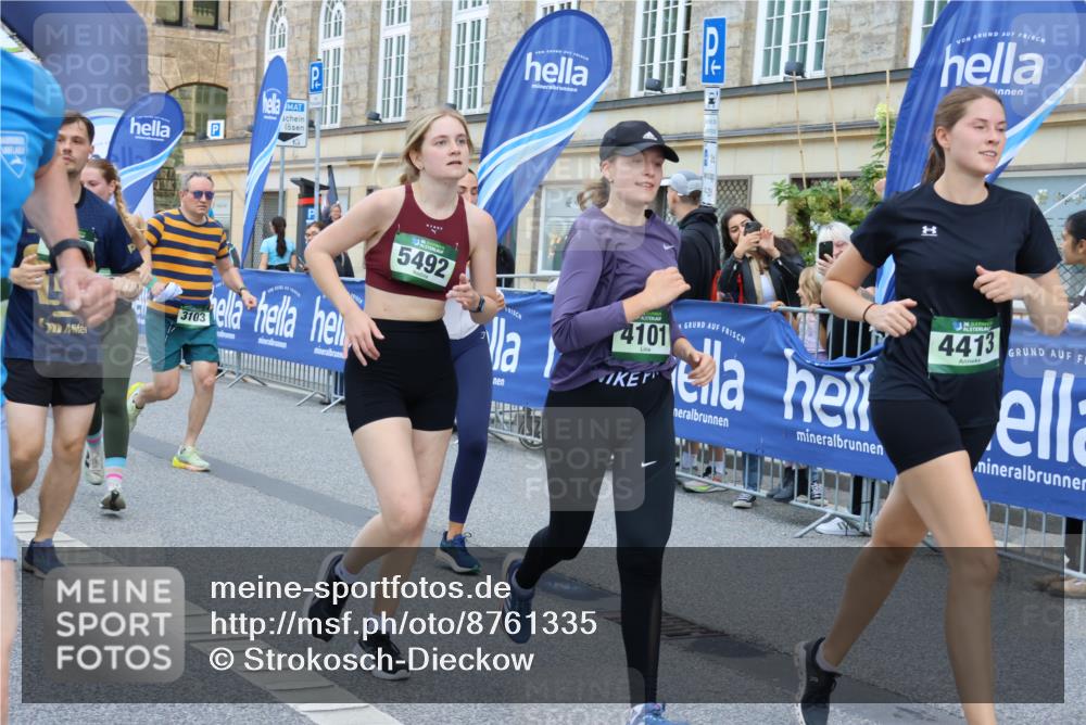07.09.2025 - BARMER Alsterlauf Strokosch-Dieckow http://msf.ph/oto/8761335 07.09.2025 10:12:41 Ziel 2007, 2049, 2077, 2289, 2560, 2659, 2660, 2707, 3012, 3013, 3125, 3182, 3353, 3580, 3640, 4397, 4462, 4571, 4572, 4577, 4686, 4789, 4950, 5386, 5974, 5975, 6050, 8058, 8060 meine-sportfotos.de