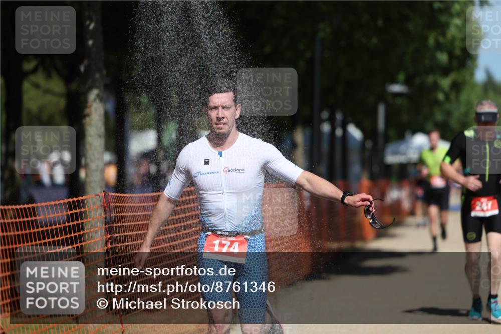 07.09.2025 - 19. Norderstedt Triathlon Michael Strokosch http://msf.ph/oto/8761346 07.09.2025 12:55:43 Laufen 174, 247, 811, 1283, 1384 meine-sportfotos.de