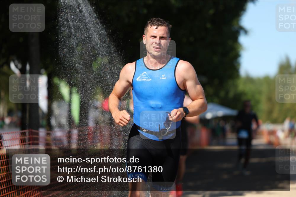 07.09.2025 - 19. Norderstedt Triathlon Michael Strokosch http://msf.ph/oto/8761380 07.09.2025 14:59:08 Laufen 428, 880, 997, 1010, 1416, 1462 meine-sportfotos.de
