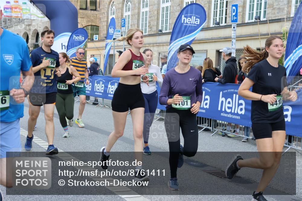 07.09.2025 - BARMER Alsterlauf Strokosch-Dieckow http://msf.ph/oto/8761411 07.09.2025 10:12:41 Ziel 2007, 2049, 2077, 2289, 2560, 2659, 2660, 2707, 3012, 3013, 3125, 3182, 3353, 3580, 3640, 4397, 4462, 4571, 4572, 4577, 4686, 4789, 4950, 5386, 5974, 5975, 6050, 8058, 8060 meine-sportfotos.de