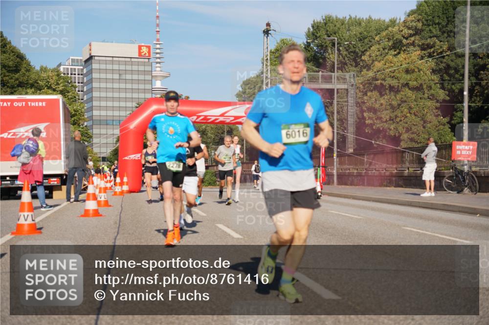 07.09.2025 - BARMER Alsterlauf Yannick Fuchs http://msf.ph/oto/8761416 07.09.2025 09:40:38 Laufen 2278, 6016 meine-sportfotos.de