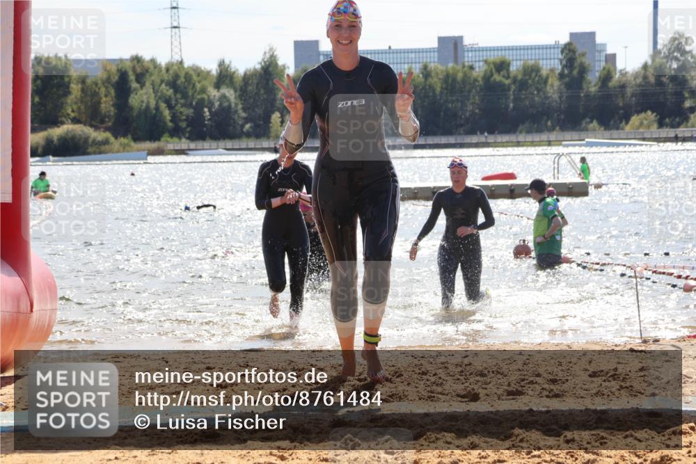 07.09.2025 - 19. Norderstedt Triathlon Luisa Fischer http://msf.ph/oto/8761484 07.09.2025 14:21:02 Schwimmen 439, 1453, 1470 meine-sportfotos.de