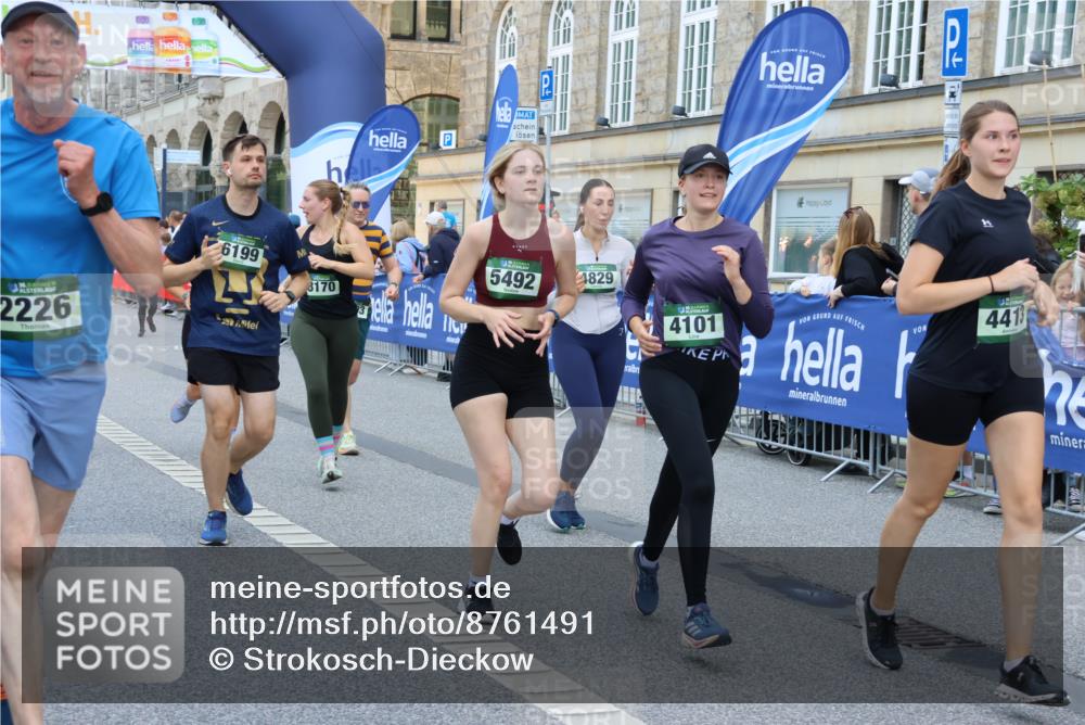 07.09.2025 - BARMER Alsterlauf Strokosch-Dieckow http://msf.ph/oto/8761491 07.09.2025 10:12:41 Ziel 2007, 2049, 2077, 2289, 2560, 2659, 2660, 2707, 3012, 3013, 3125, 3182, 3353, 3580, 3640, 4397, 4462, 4571, 4572, 4577, 4686, 4789, 4950, 5386, 5974, 5975, 6050, 8058, 8060 meine-sportfotos.de