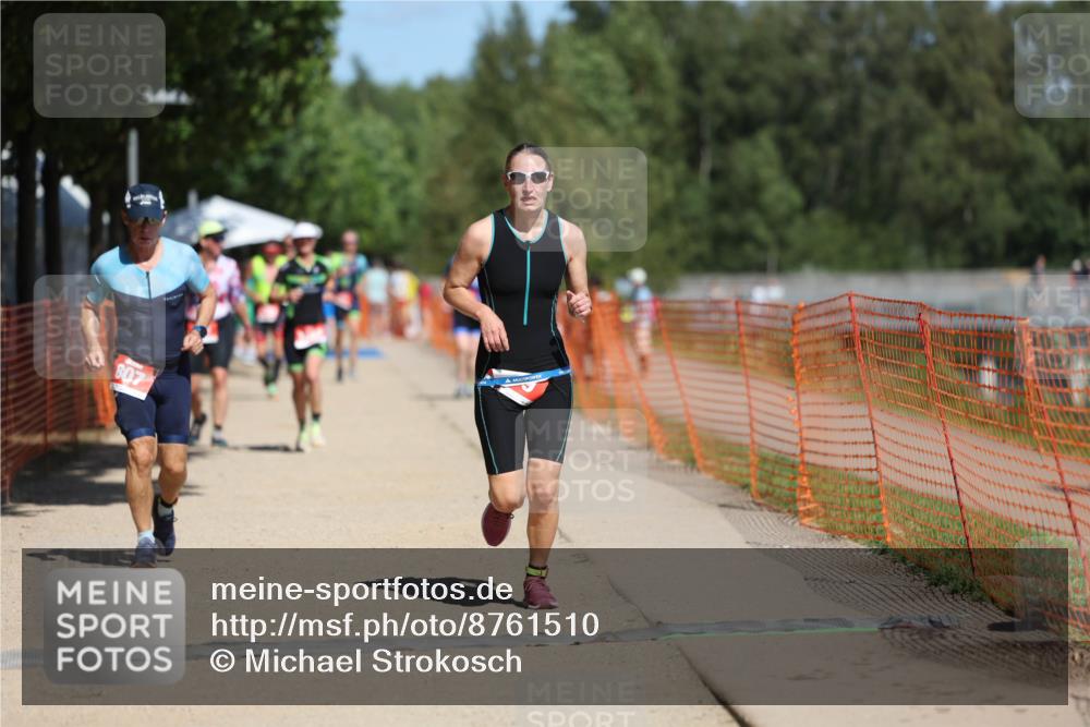 07.09.2025 - 19. Norderstedt Triathlon Michael Strokosch http://msf.ph/oto/8761510 07.09.2025 12:55:55 Laufen 759, 807, 1262 meine-sportfotos.de