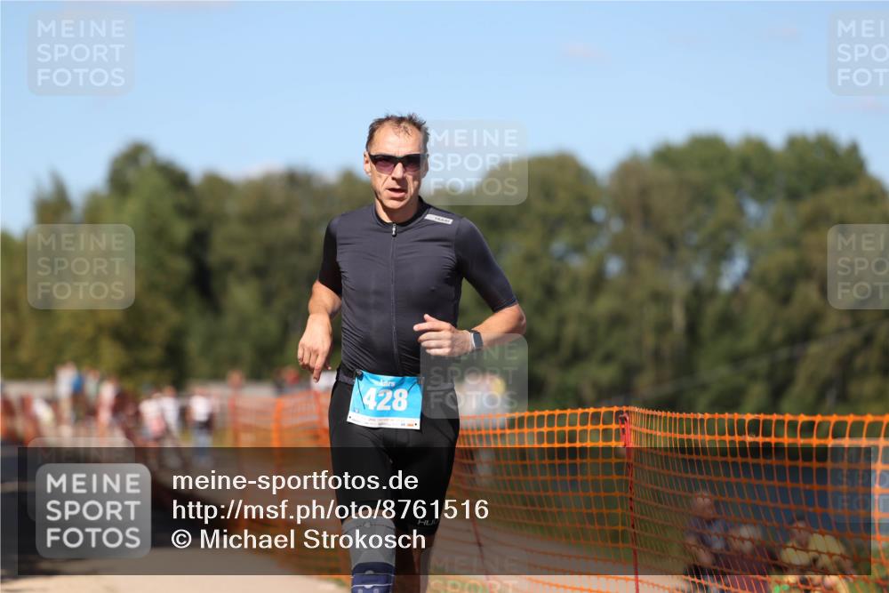07.09.2025 - 19. Norderstedt Triathlon Michael Strokosch http://msf.ph/oto/8761516 07.09.2025 14:59:12 Laufen 428, 997, 1416 meine-sportfotos.de