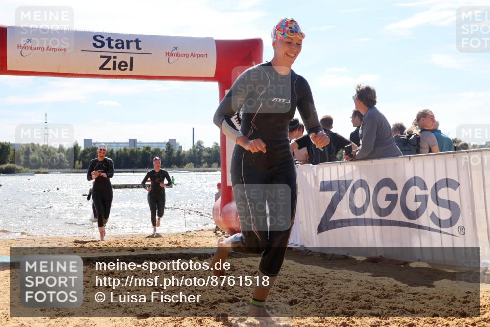 07.09.2025 - 19. Norderstedt Triathlon Luisa Fischer http://msf.ph/oto/8761518 07.09.2025 14:21:04 Schwimmen 439, 467, 1453, 1470 meine-sportfotos.de