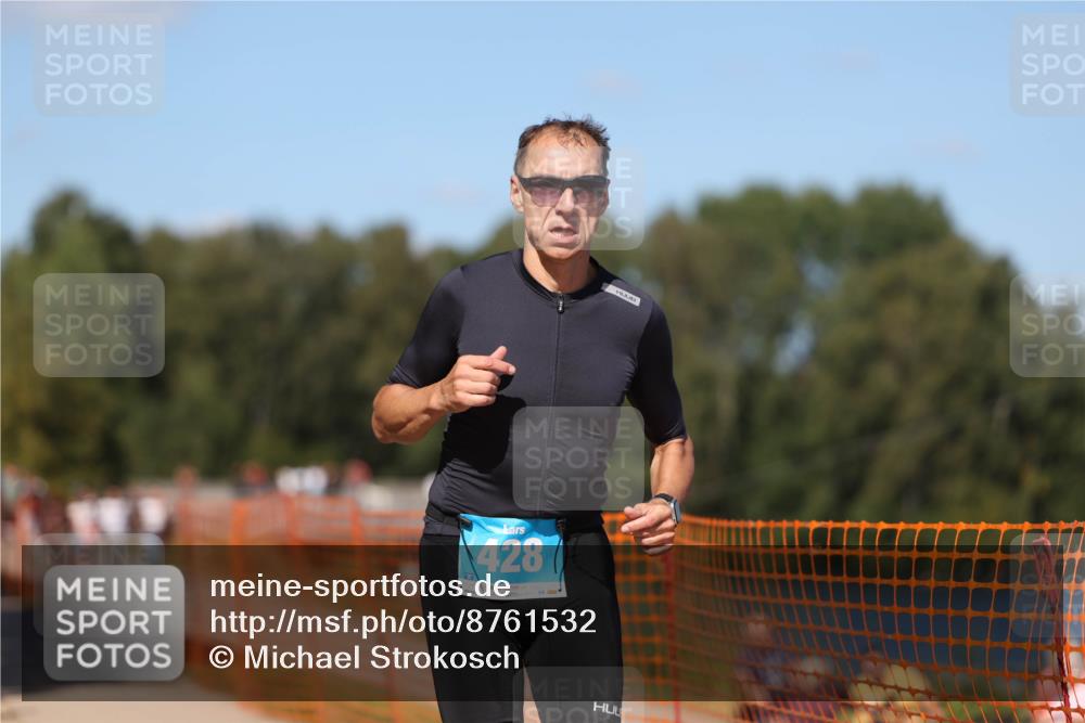07.09.2025 - 19. Norderstedt Triathlon Michael Strokosch http://msf.ph/oto/8761532 07.09.2025 14:59:13 Laufen 428, 1416 meine-sportfotos.de