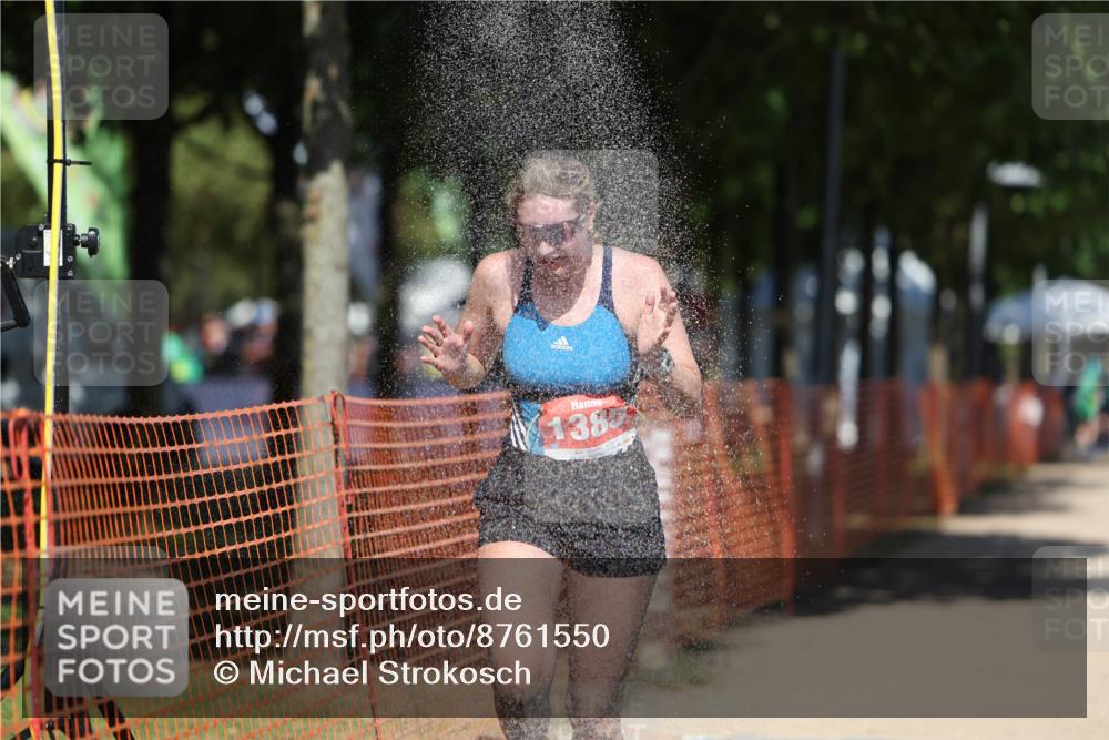 07.09.2025 - 19. Norderstedt Triathlon Michael Strokosch http://msf.ph/oto/8761550 07.09.2025 13:17:16 Laufen 330, 344, 347, 1385 meine-sportfotos.de