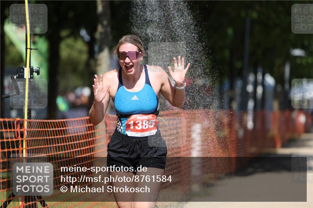 07.09.2025 - 19. Norderstedt Triathlon Michael Strokosch http://msf.ph/oto/8761584 07.09.2025 13:17:16 Laufen 330, 344, 347, 1385 meine-sportfotos.de