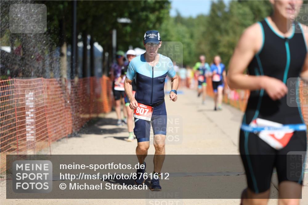 07.09.2025 - 19. Norderstedt Triathlon Michael Strokosch http://msf.ph/oto/8761612 07.09.2025 12:55:58 Laufen 759, 807, 1262, 1294 meine-sportfotos.de