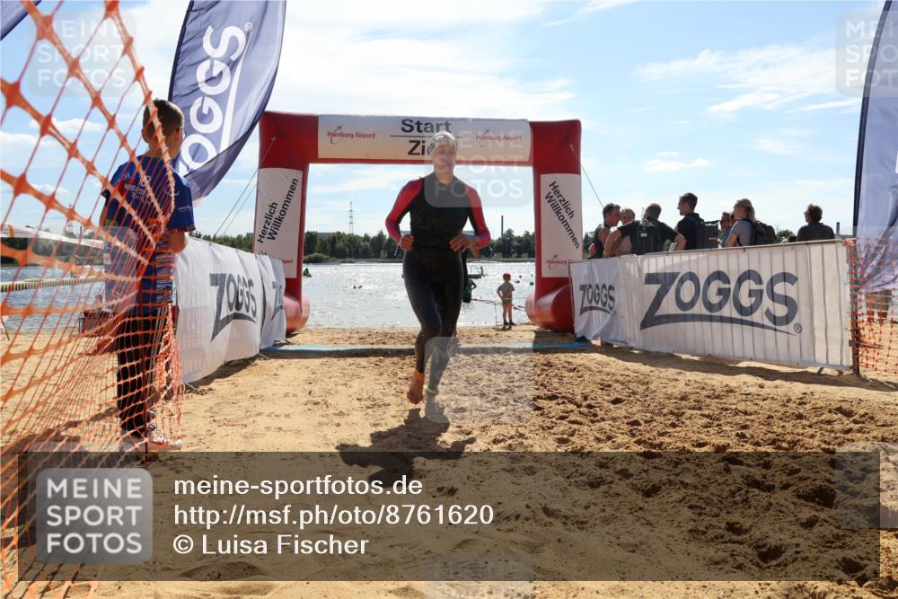 07.09.2025 - 19. Norderstedt Triathlon Luisa Fischer http://msf.ph/oto/8761620 07.09.2025 14:21:22 Schwimmen 467, 1422, 1474 meine-sportfotos.de