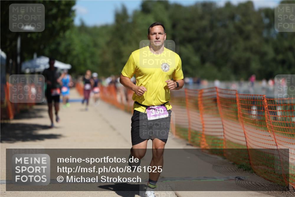 07.09.2025 - 19. Norderstedt Triathlon Michael Strokosch http://msf.ph/oto/8761625 07.09.2025 13:17:21 Laufen 288, 330, 344 meine-sportfotos.de