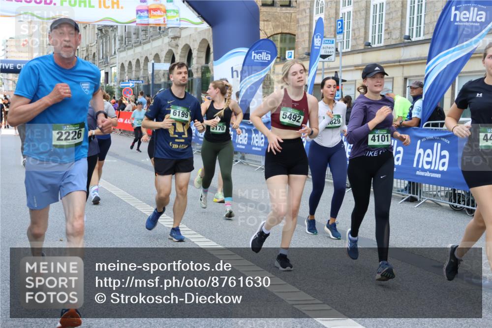 07.09.2025 - BARMER Alsterlauf Strokosch-Dieckow http://msf.ph/oto/8761630 07.09.2025 10:12:40 Ziel 2007, 2049, 2077, 2289, 2560, 2707, 3012, 3013, 3125, 3182, 3353, 3580, 3640, 4397, 4462, 4571, 4572, 4577, 4686, 4789, 4950, 5386, 5974, 5975, 6050, 8058, 8060 meine-sportfotos.de