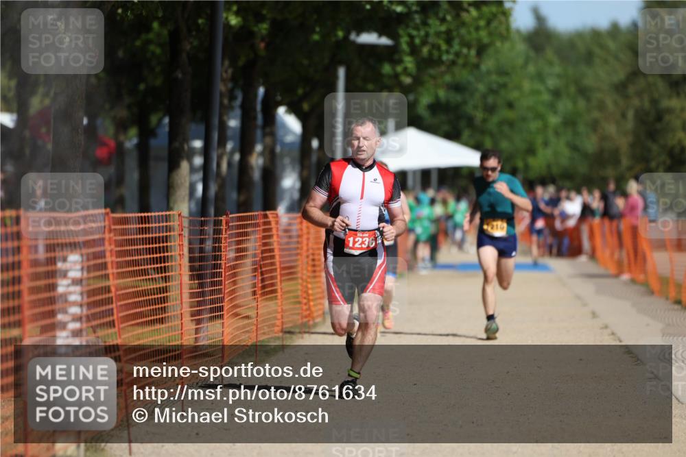 07.09.2025 - 19. Norderstedt Triathlon Michael Strokosch http://msf.ph/oto/8761634 07.09.2025 12:08:16 Laufen 1167, 1210, 1236 meine-sportfotos.de