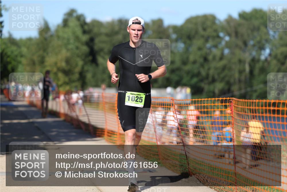 07.09.2025 - 19. Norderstedt Triathlon Michael Strokosch http://msf.ph/oto/8761656 07.09.2025 14:59:37 Laufen 1025 meine-sportfotos.de
