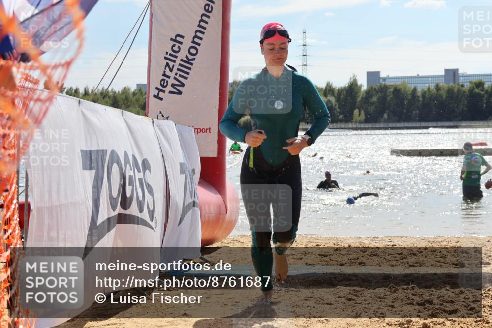 07.09.2025 - 19. Norderstedt Triathlon Luisa Fischer http://msf.ph/oto/8761687 07.09.2025 14:21:44 Schwimmen 365, 430 meine-sportfotos.de