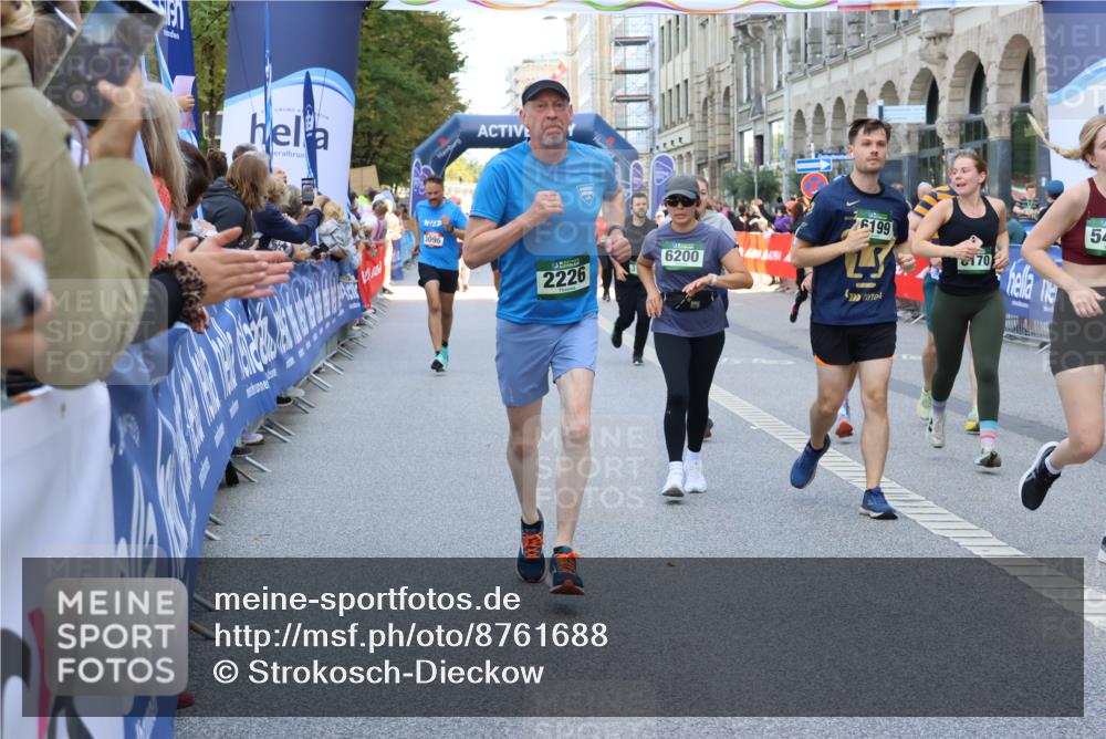 07.09.2025 - BARMER Alsterlauf Strokosch-Dieckow http://msf.ph/oto/8761688 07.09.2025 10:12:39 Ziel 2007, 2049, 2077, 2560, 2707, 3012, 3013, 3125, 3182, 3353, 3580, 3640, 4397, 4462, 4571, 4572, 4577, 4686, 4789, 4950, 5974, 5975, 6050, 8046, 8058, 8060 meine-sportfotos.de