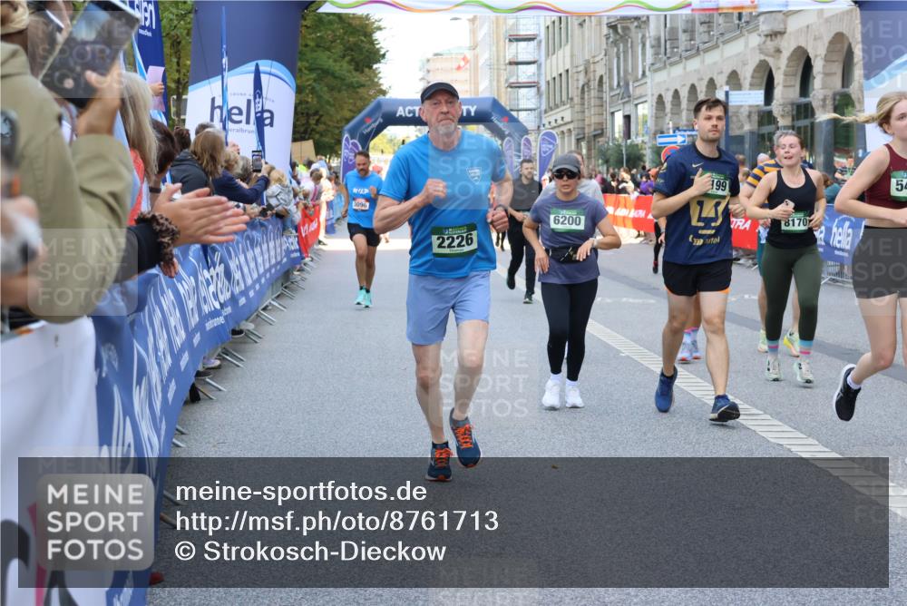 07.09.2025 - BARMER Alsterlauf Strokosch-Dieckow http://msf.ph/oto/8761713 07.09.2025 10:12:39 Ziel 2007, 2049, 2077, 2560, 2707, 3012, 3013, 3125, 3182, 3353, 3580, 3640, 4397, 4462, 4571, 4572, 4577, 4686, 4789, 4950, 5974, 5975, 6050, 8046, 8058, 8060 meine-sportfotos.de