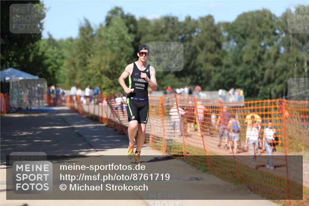 07.09.2025 - 19. Norderstedt Triathlon Michael Strokosch http://msf.ph/oto/8761719 07.09.2025 14:59:44 Laufen 995 meine-sportfotos.de