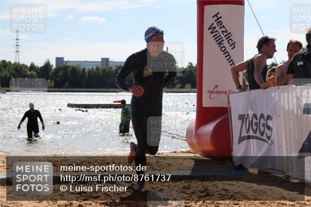 07.09.2025 - 19. Norderstedt Triathlon Luisa Fischer http://msf.ph/oto/8761737 07.09.2025 14:21:53 Schwimmen 430, 1510 meine-sportfotos.de