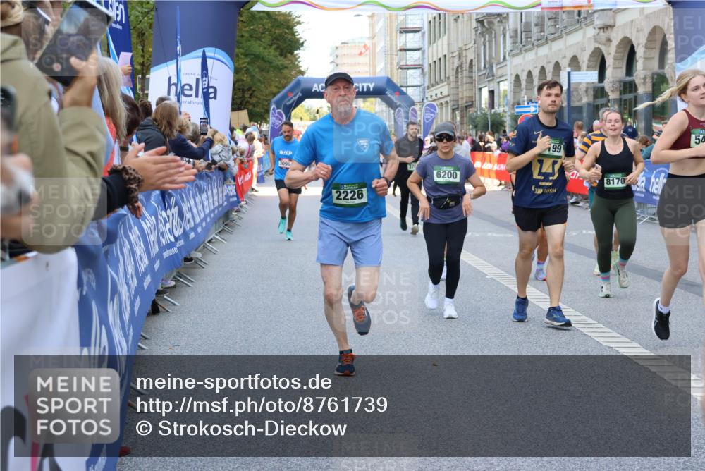 07.09.2025 - BARMER Alsterlauf Strokosch-Dieckow http://msf.ph/oto/8761739 07.09.2025 10:12:39 Ziel 2007, 2049, 2077, 2560, 2707, 3012, 3013, 3125, 3182, 3353, 3580, 3640, 4397, 4462, 4571, 4572, 4577, 4686, 4789, 4950, 5974, 5975, 6050, 8046, 8058, 8060 meine-sportfotos.de