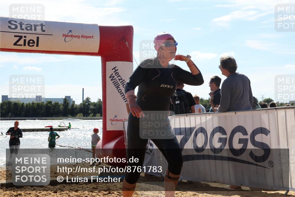 07.09.2025 - 19. Norderstedt Triathlon Luisa Fischer http://msf.ph/oto/8761783 07.09.2025 14:22:05 Schwimmen 407, 884 meine-sportfotos.de