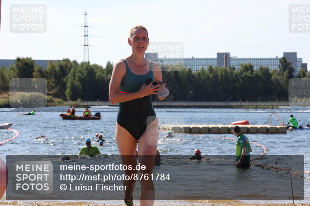 07.09.2025 - 19. Norderstedt Triathlon Luisa Fischer http://msf.ph/oto/8761784 07.09.2025 12:10:05 Schwimmen 194 meine-sportfotos.de