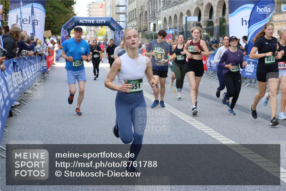07.09.2025 - BARMER Alsterlauf Strokosch-Dieckow http://msf.ph/oto/8761788 07.09.2025 10:12:38 Ziel 2007, 2049, 2077, 2560, 2649, 2707, 3012, 3013, 3125, 3182, 3353, 3580, 3640, 4397, 4462, 4571, 4572, 4577, 4686, 4789, 4950, 5919, 5974, 5975, 6050, 8046, 8058, 8060 meine-sportfotos.de