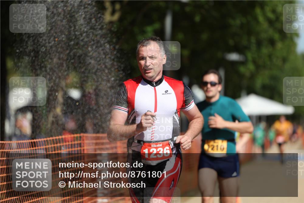 07.09.2025 - 19. Norderstedt Triathlon Michael Strokosch http://msf.ph/oto/8761801 07.09.2025 12:08:20 Laufen 1167, 1210, 1236 meine-sportfotos.de