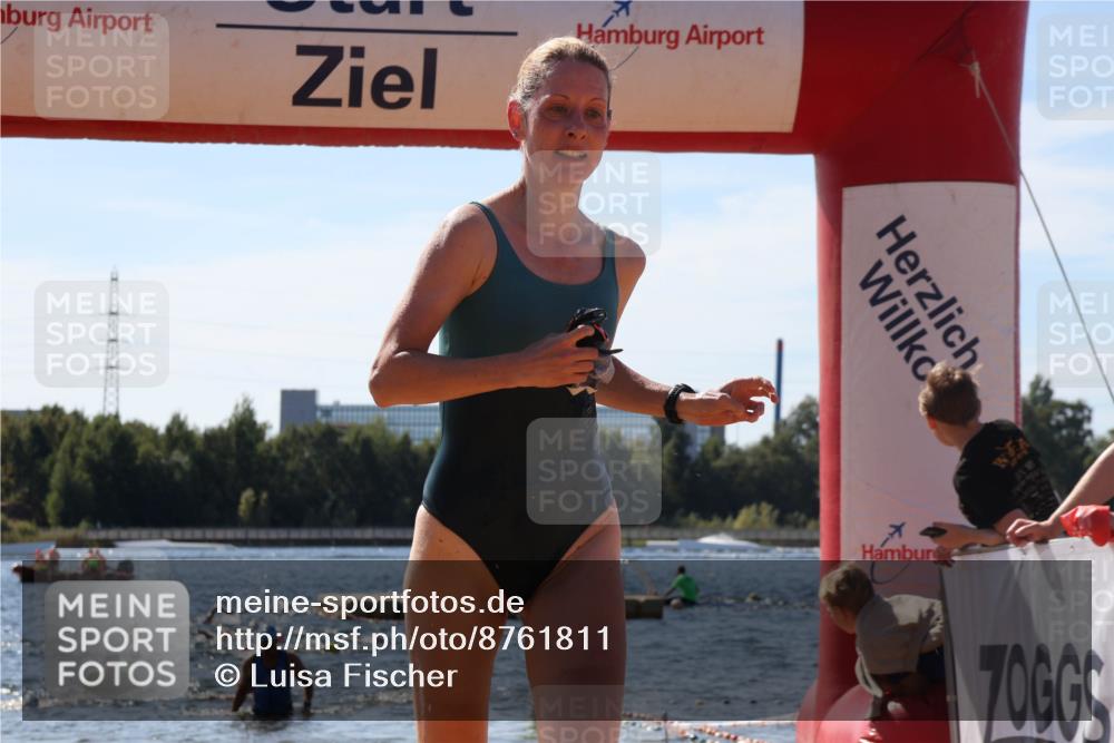 07.09.2025 - 19. Norderstedt Triathlon Luisa Fischer http://msf.ph/oto/8761811 07.09.2025 12:10:07 Schwimmen 194 meine-sportfotos.de