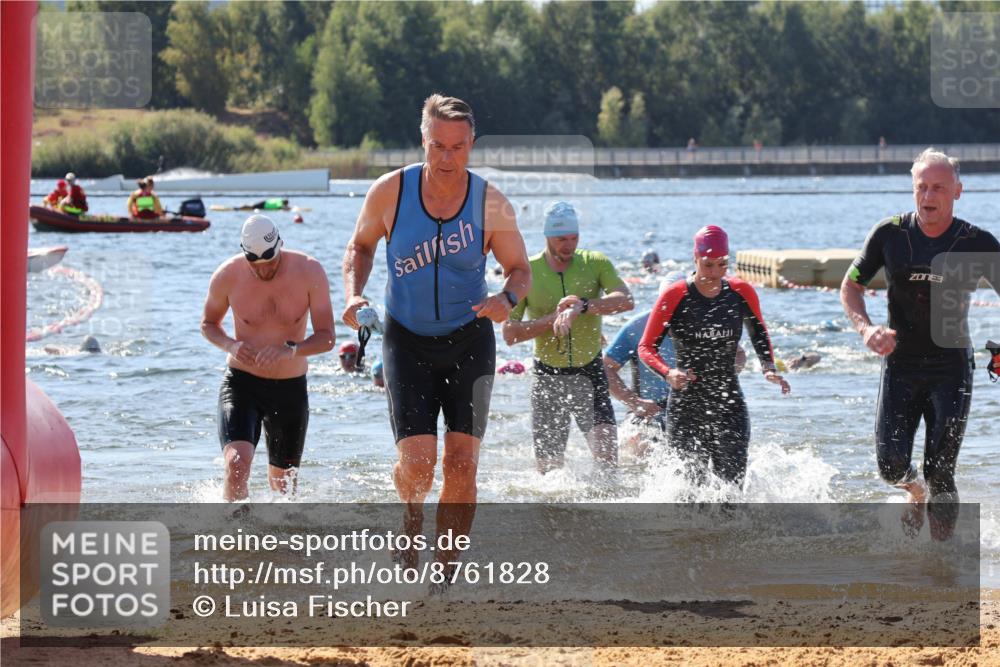 07.09.2025 - 19. Norderstedt Triathlon Luisa Fischer http://msf.ph/oto/8761828 07.09.2025 12:10:17 Schwimmen 161, 194, 247, 1230, 1263 meine-sportfotos.de