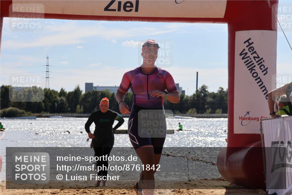 07.09.2025 - 19. Norderstedt Triathlon Luisa Fischer http://msf.ph/oto/8761842 07.09.2025 14:22:39 Schwimmen 408, 443, 454, 457, 459, 1484 meine-sportfotos.de