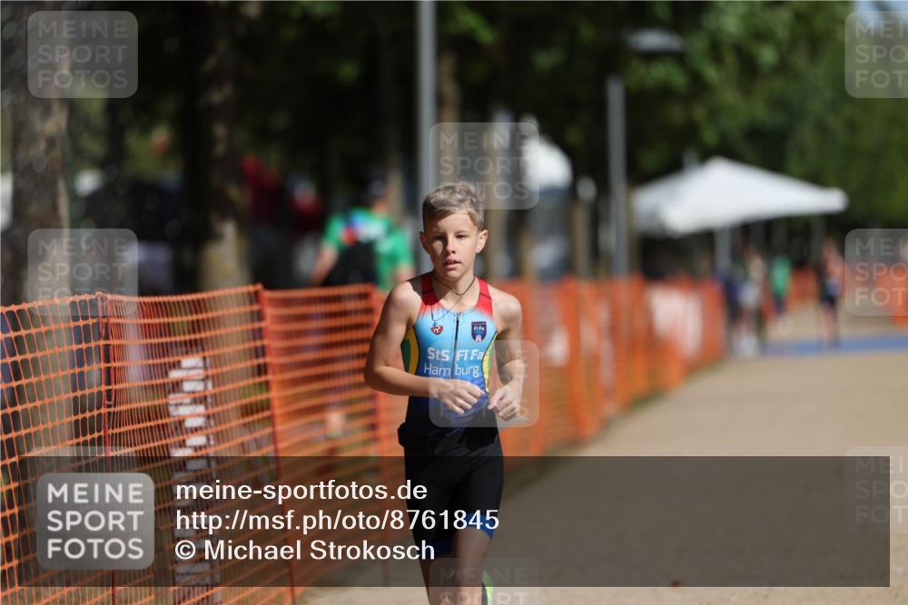 07.09.2025 - 19. Norderstedt Triathlon Michael Strokosch http://msf.ph/oto/8761845 07.09.2025 11:15:07 Laufen 98 meine-sportfotos.de