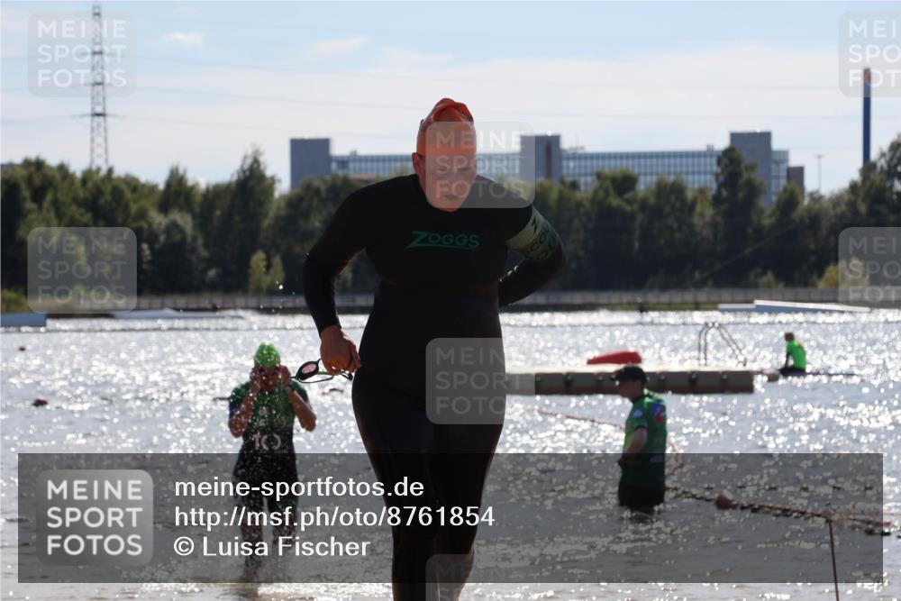 07.09.2025 - 19. Norderstedt Triathlon Luisa Fischer http://msf.ph/oto/8761854 07.09.2025 14:22:41 Schwimmen 408, 443, 454, 457, 459, 1484, 1489 meine-sportfotos.de