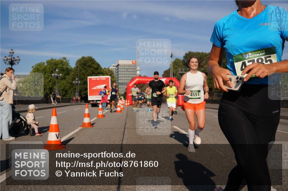 07.09.2025 - BARMER Alsterlauf Yannick Fuchs http://msf.ph/oto/8761860 07.09.2025 09:40:51 Laufen 4551, 36, 4705 meine-sportfotos.de