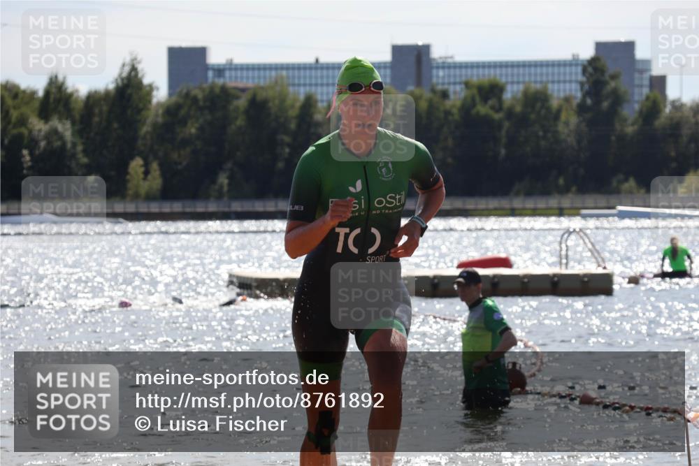 07.09.2025 - 19. Norderstedt Triathlon Luisa Fischer http://msf.ph/oto/8761892 07.09.2025 14:22:44 Schwimmen 408, 443, 454, 457, 459, 1484, 1489 meine-sportfotos.de